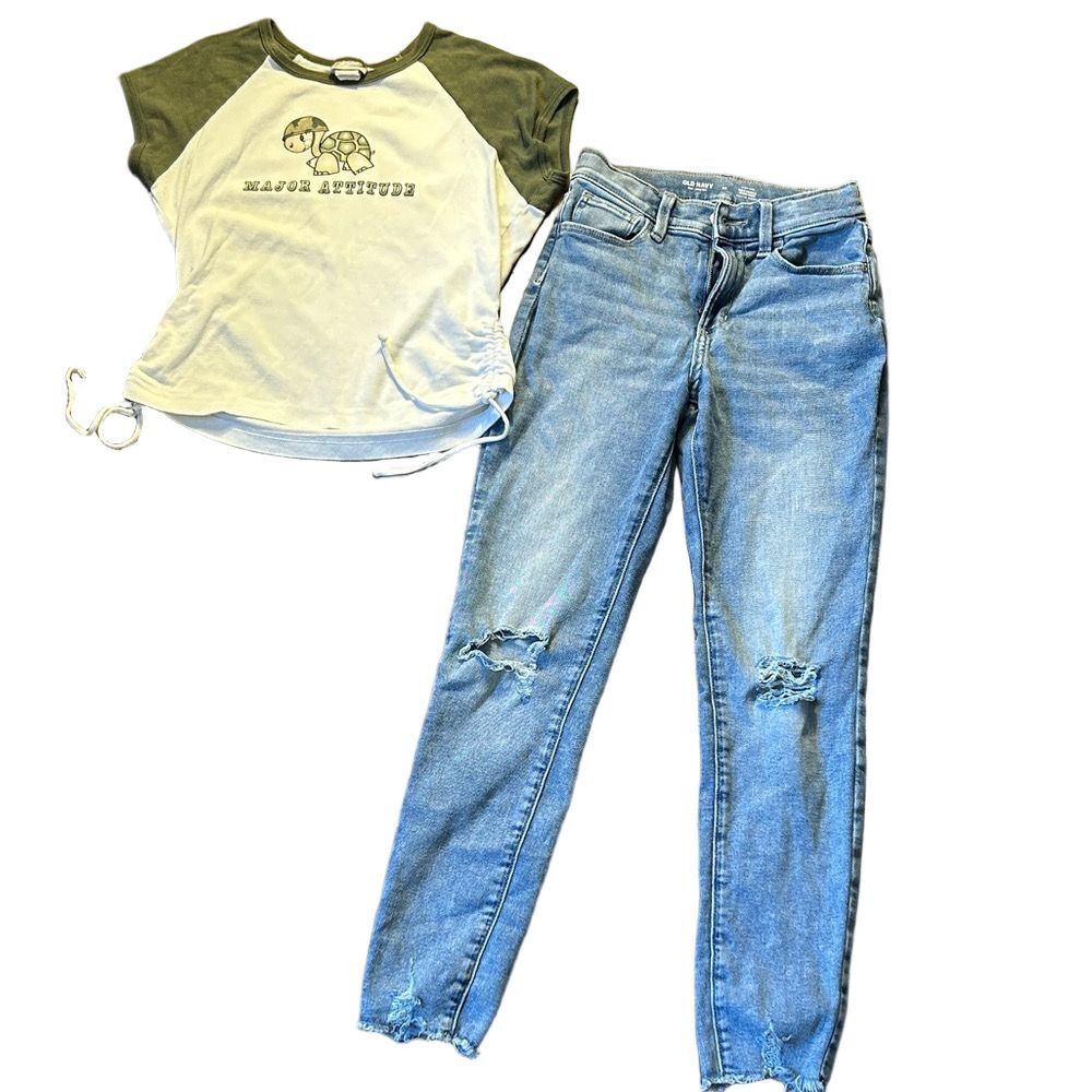 Blue Distressed junior Jeans box 22